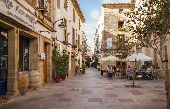 Restaurants in the old town of Javea